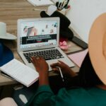 Freelancer completing freelance status registration online in Morocco